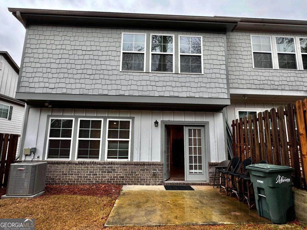 438 Bannon WAY