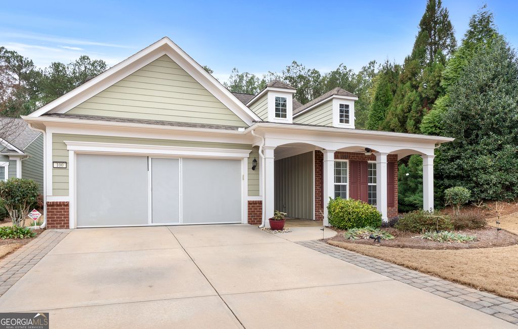 Photo of 100 Crape Myrtle Dr, Griffin, GA 30223 (MLS # 10671522)