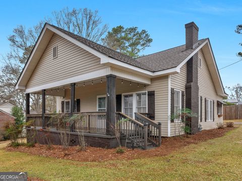 A home in Thomaston