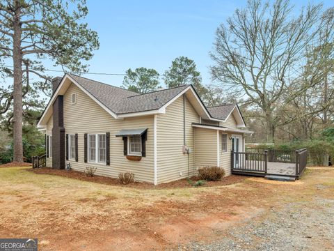 A home in Thomaston