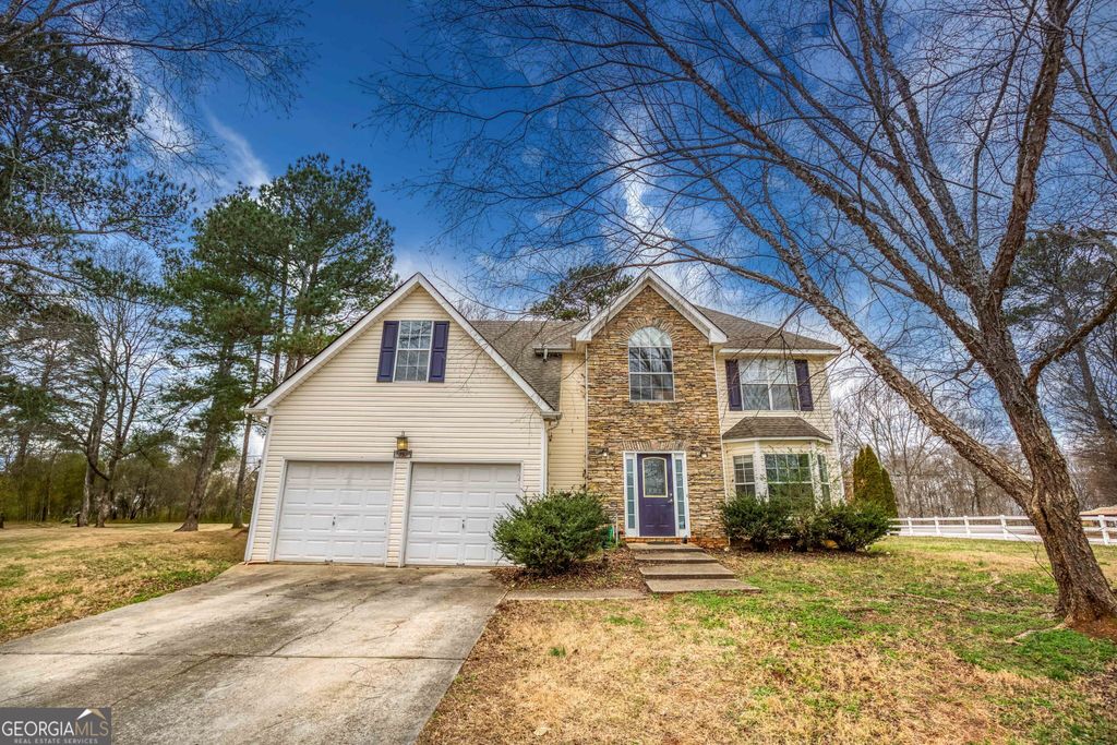 Photo of 679 Michael Cir, Monroe, GA 30655 (MLS # 10694194)