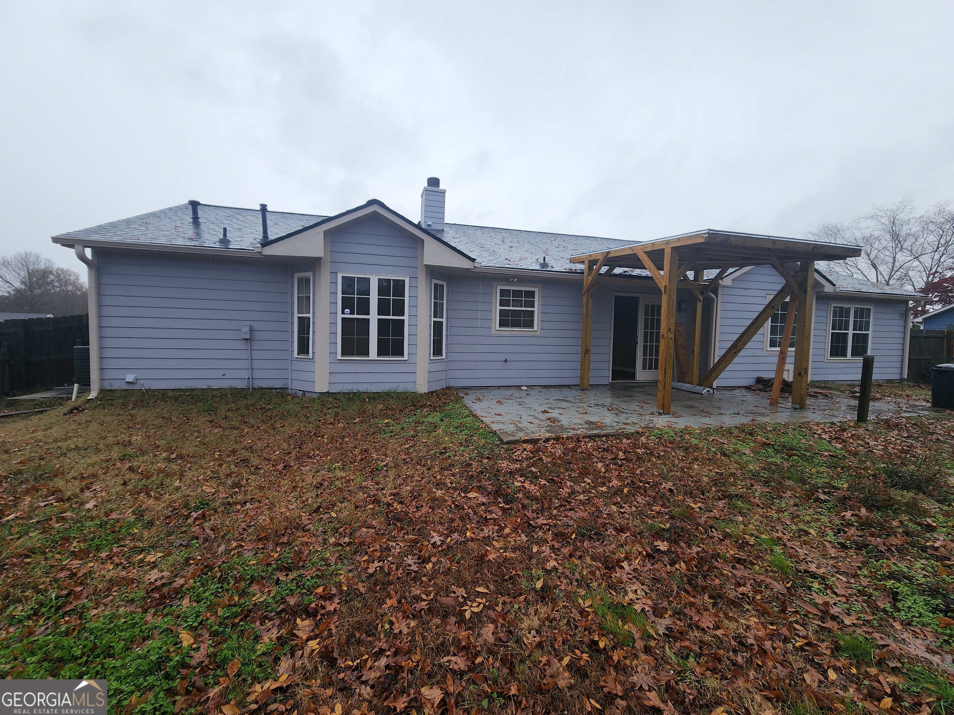 563 Fieldgreen DR