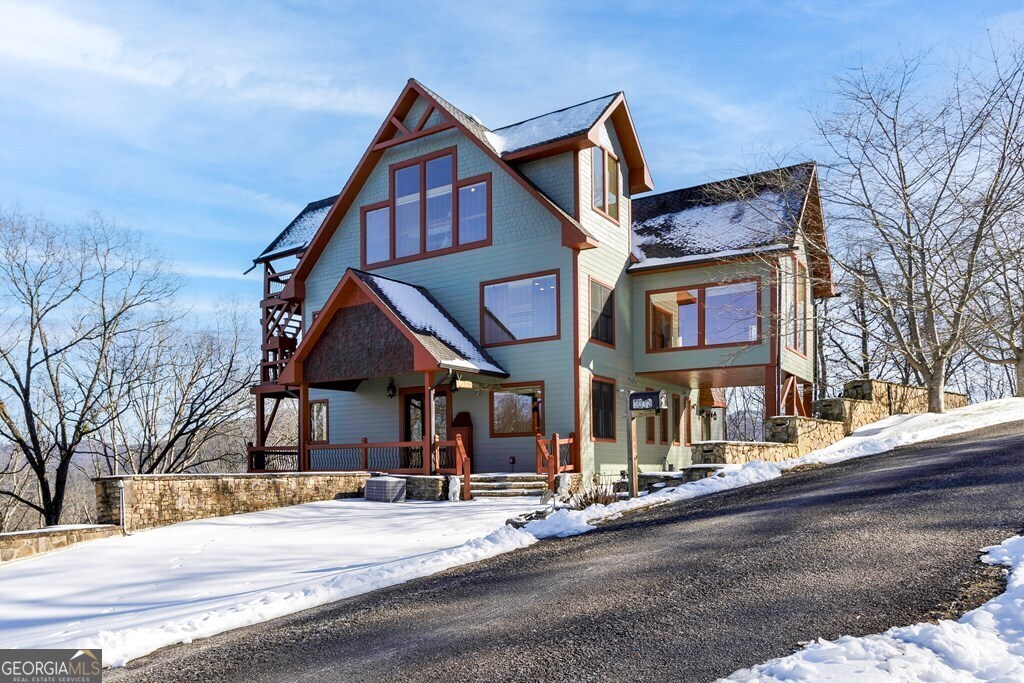 1613 Clark DR