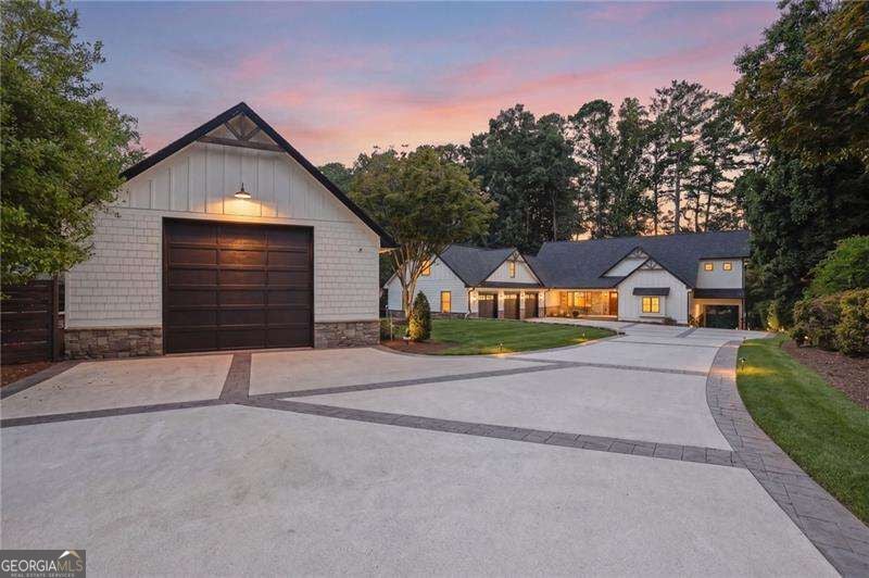 3275 Lanier Beach South RD