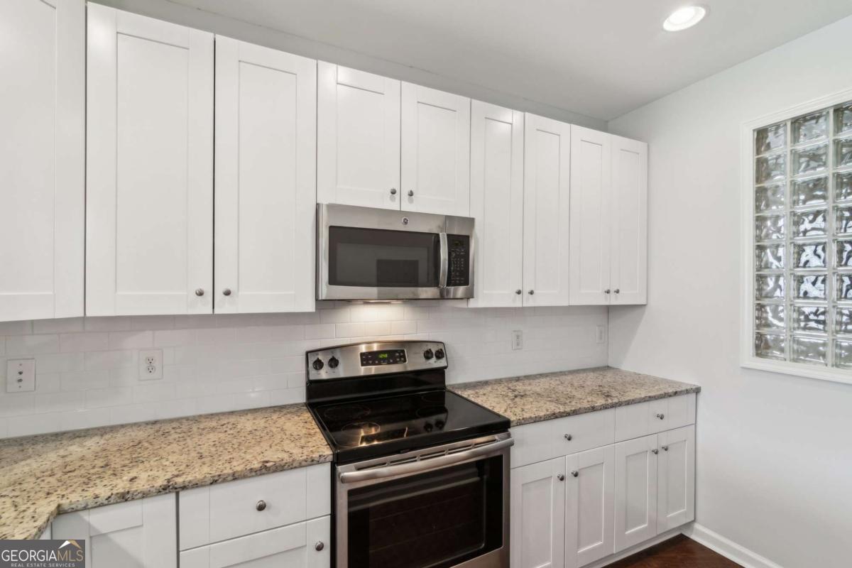 10 Perimeter Summit BLVD NE 4243