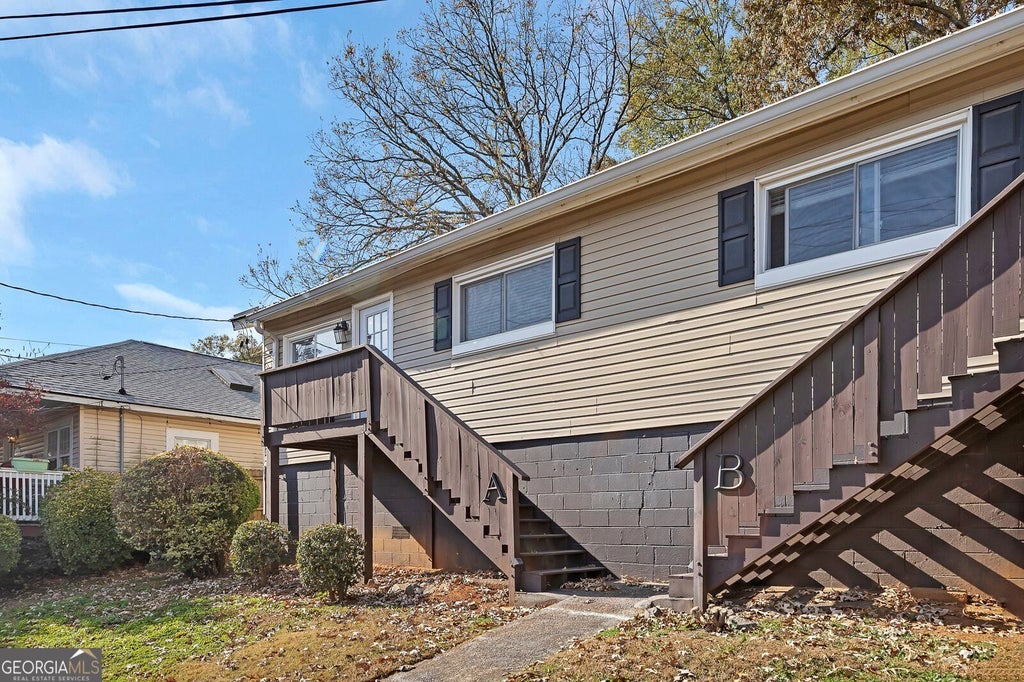 Photo of 1040 Herndon Street NW #UNIT B, Atlanta, GA 30318 (MLS # 10867609)