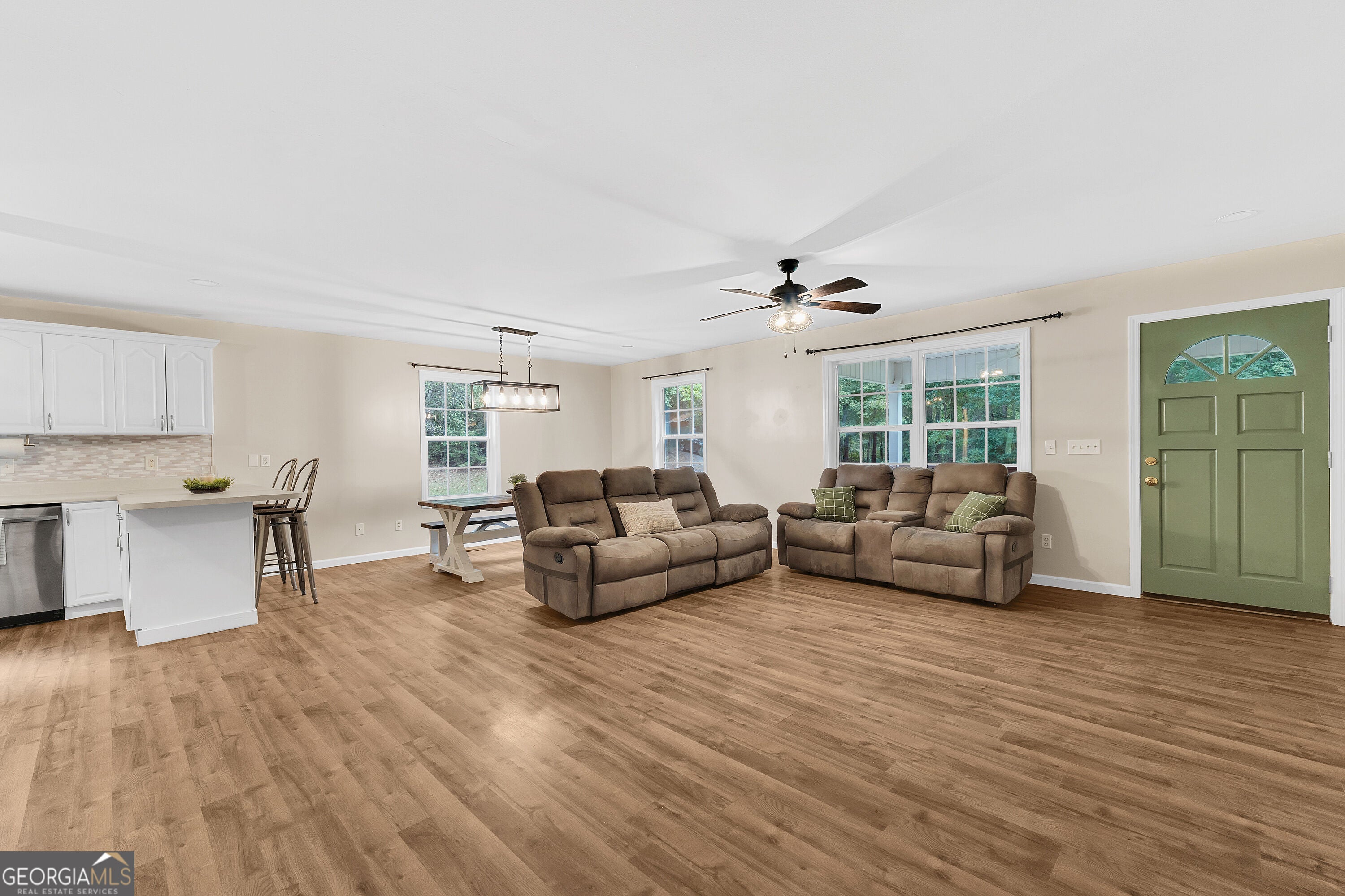 160 Sloan RD NW