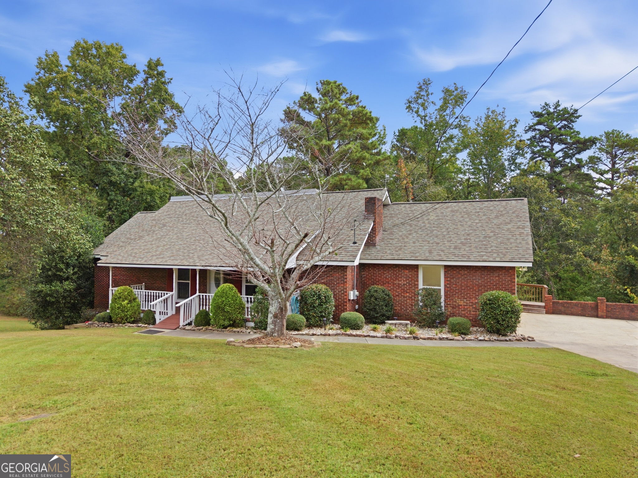 18 College View DR SW