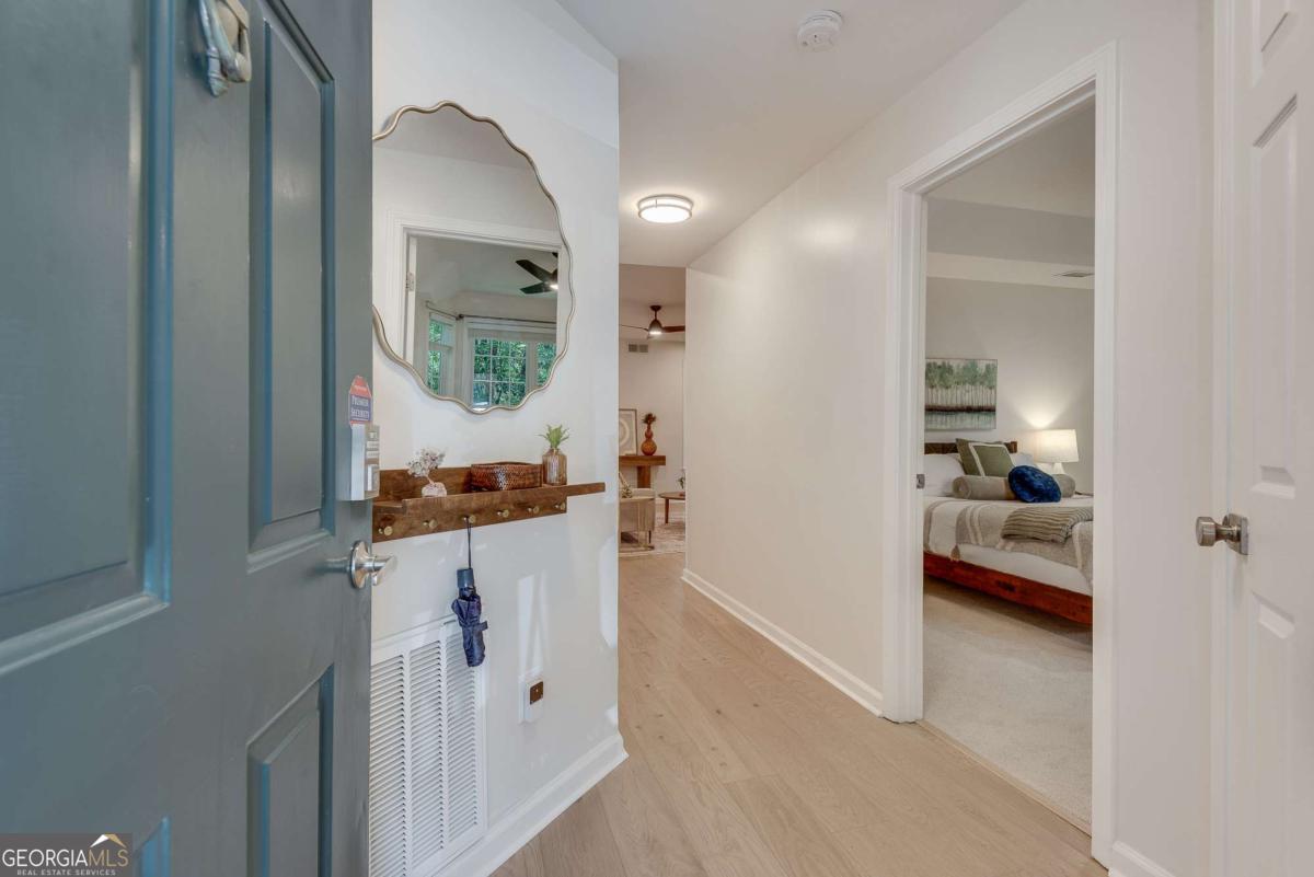 137 McGill Park AVE NE 137