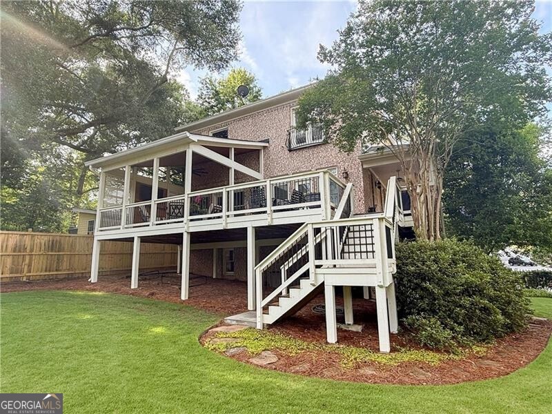 1372 Noel DR NE