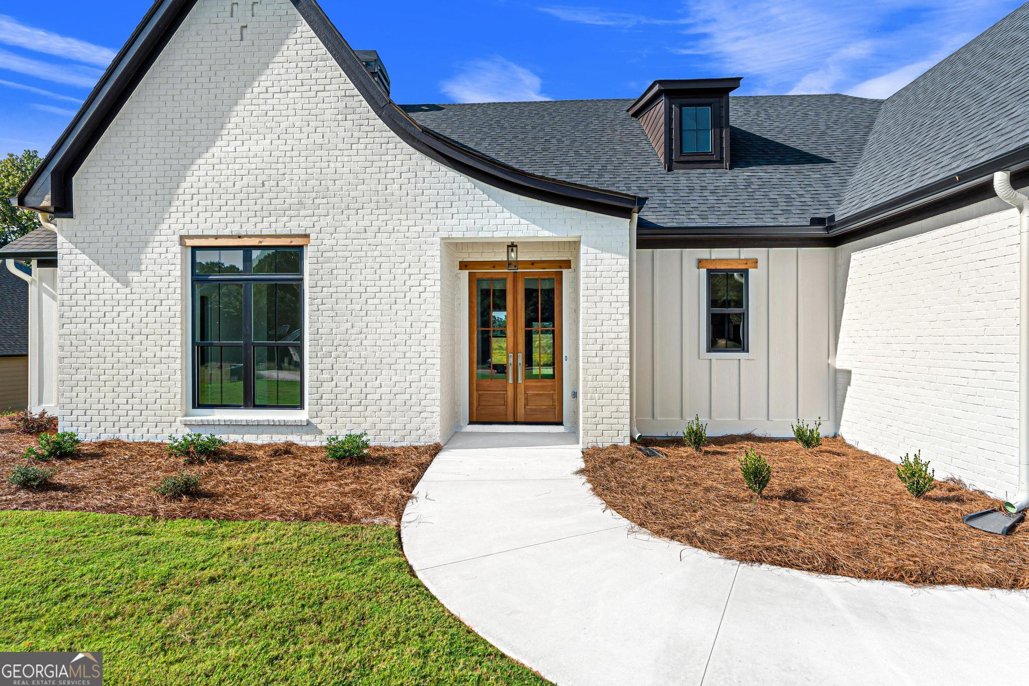 94 South Pointe DR