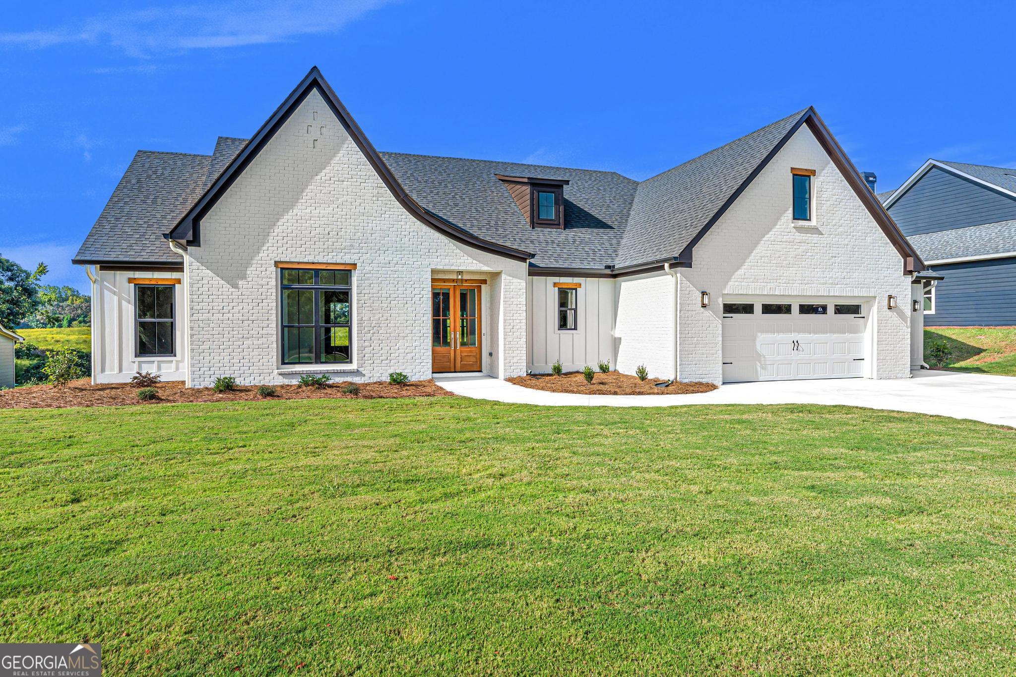 94 South Pointe DR