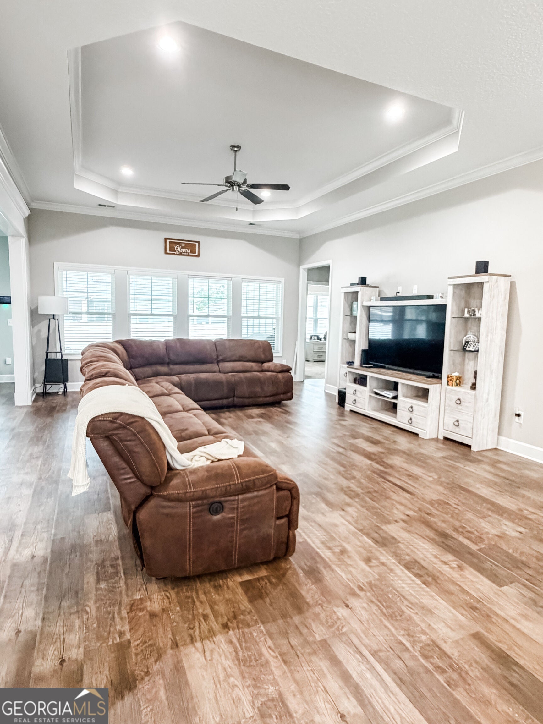 106 Pomegranate ST