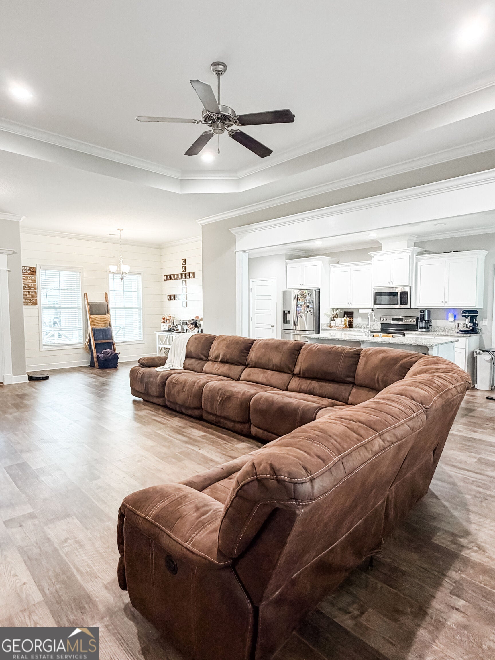 106 Pomegranate ST
