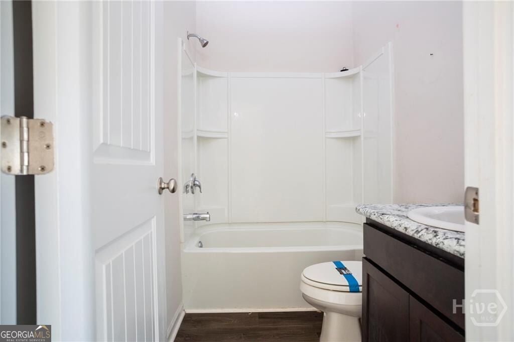 122 Joann Lewis LN