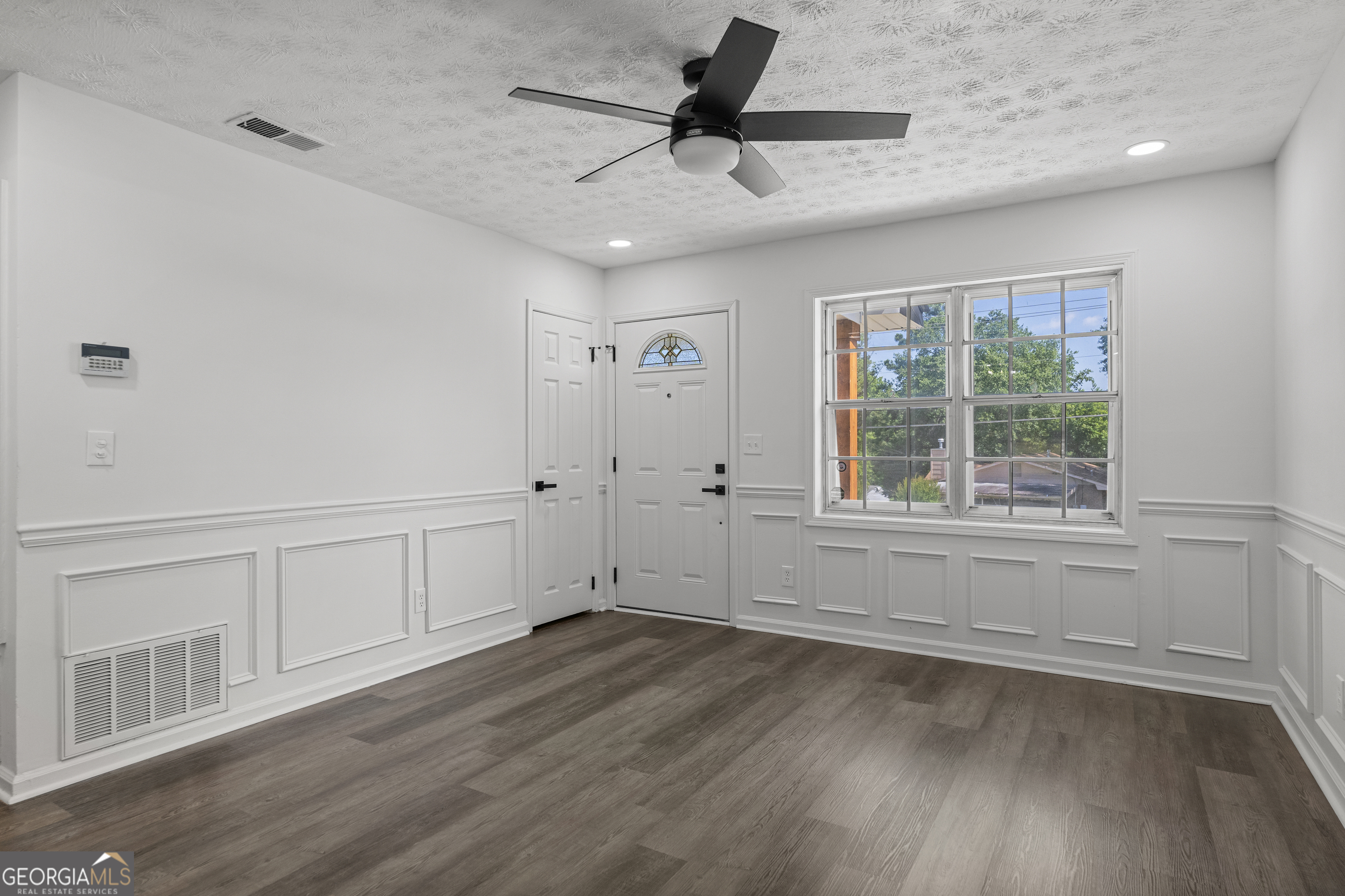 2800 Vultee DR