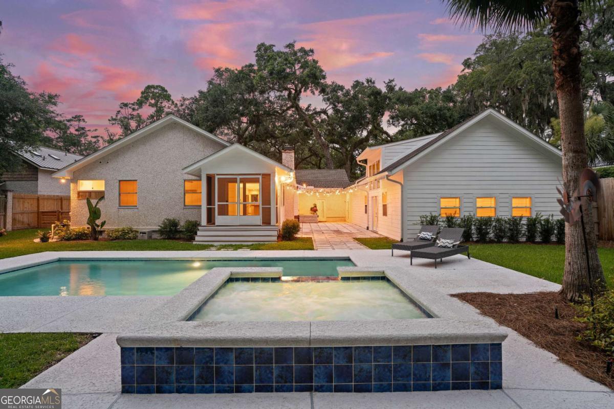 204 Youngwood DR