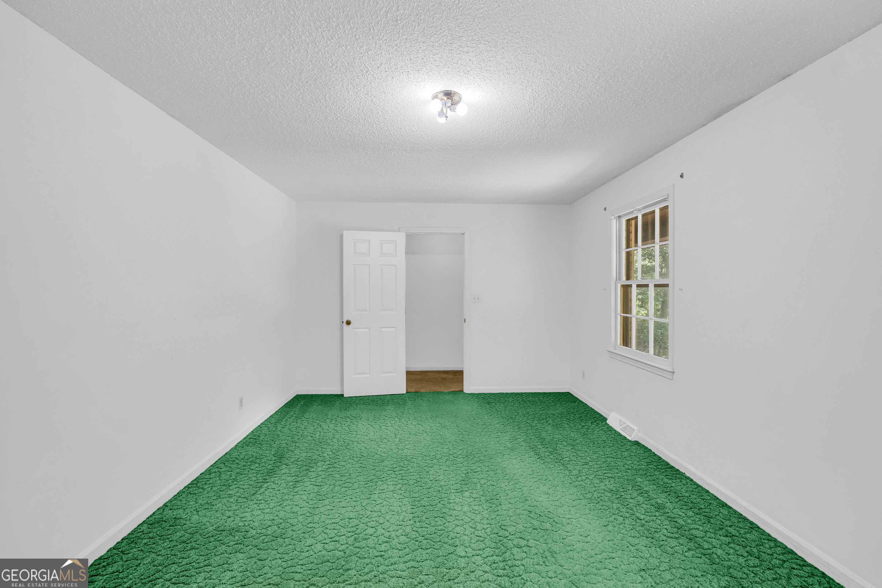 150 Willow Bend CIR