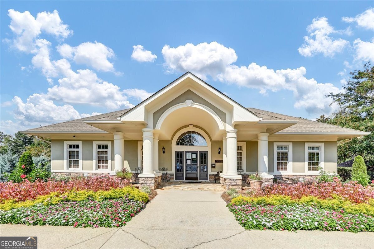 Mirror Lake - Residential