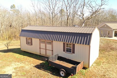 A home in Mount Airy