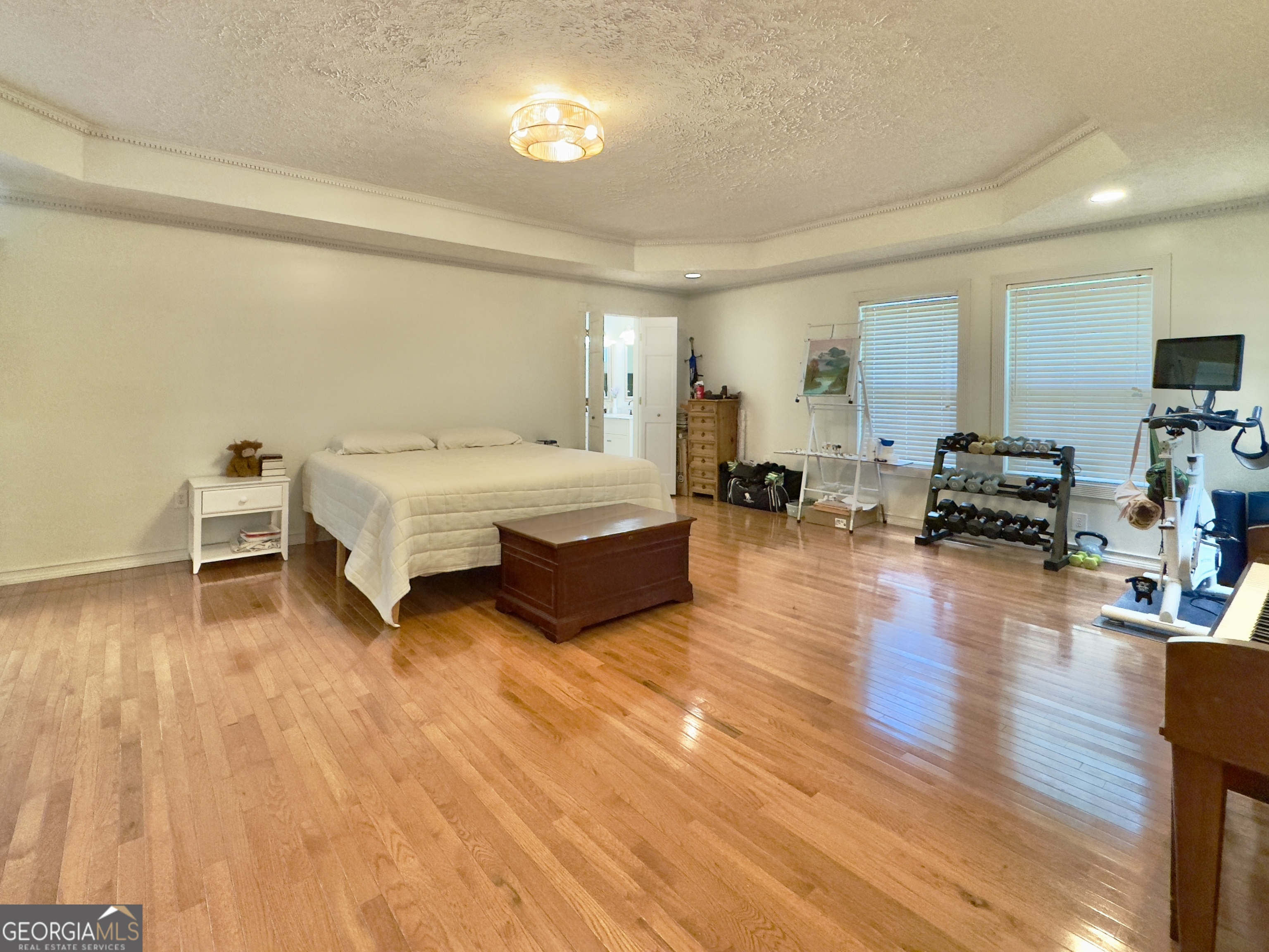 90 Howard RD