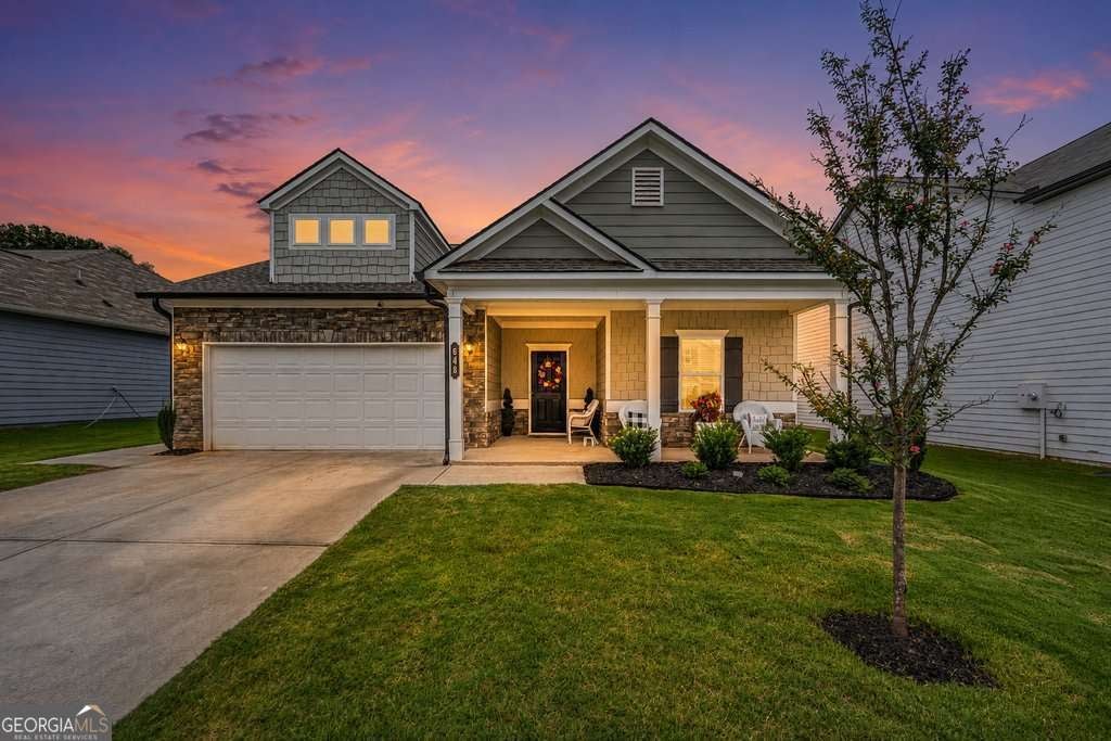 Photo of 648 Summerfield Lane, Cartersville, GA 30120 (MLS # 10816930)