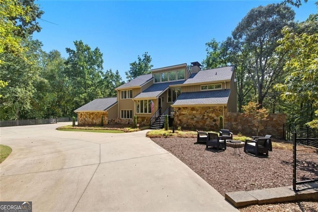 3680 Lamplighter Cove RD