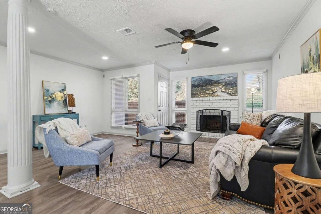 Photo of 3293 Clairmont North NE, Brookhaven, GA 30329 (MLS # 10840713)