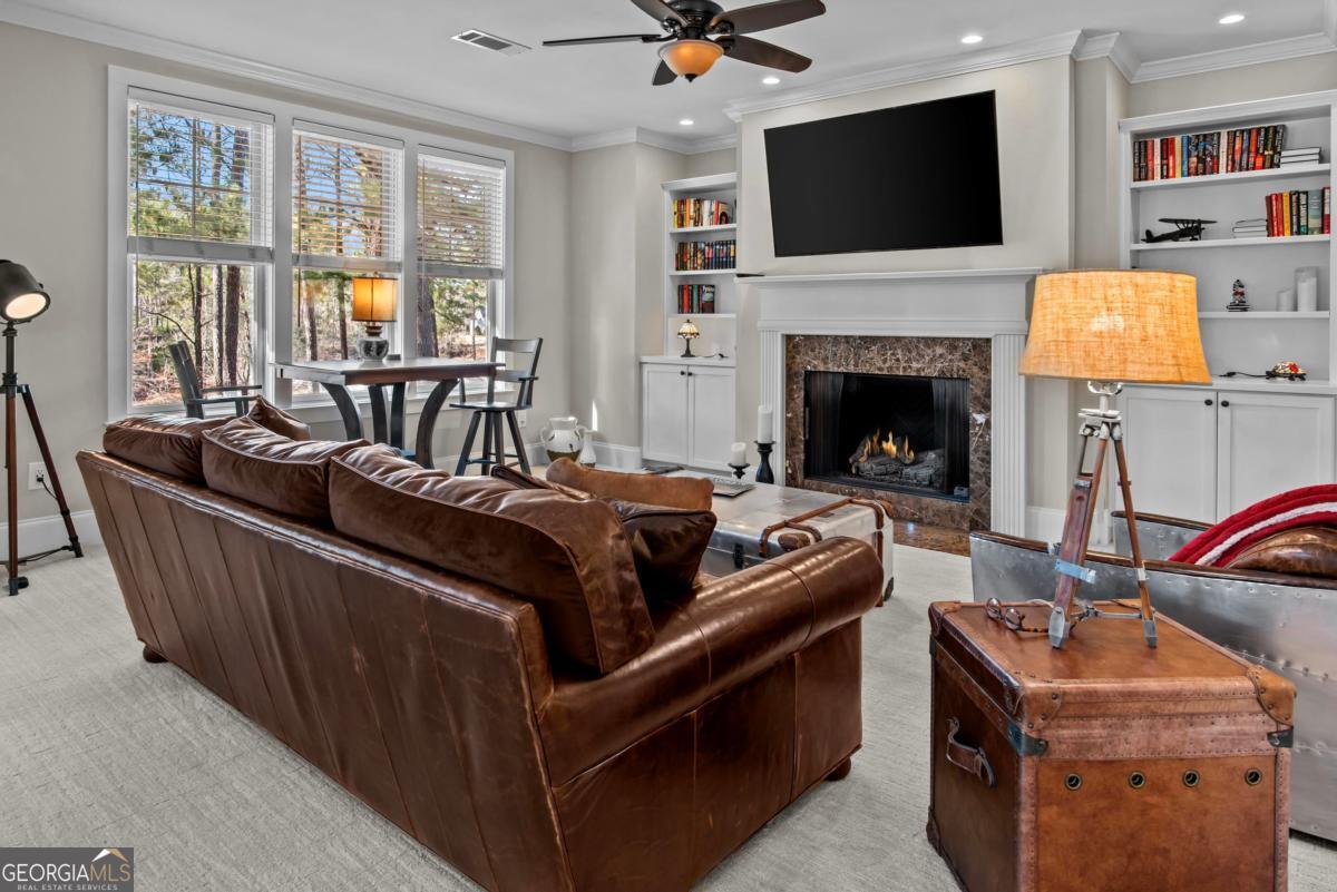 1030E Creekside