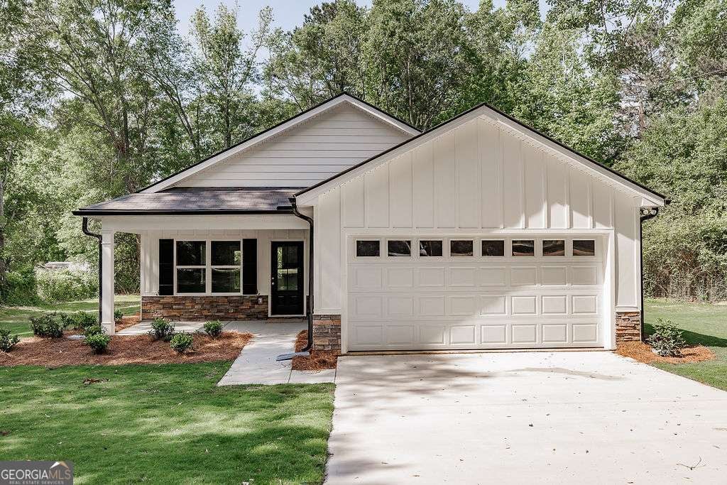 155 Mulberry LN