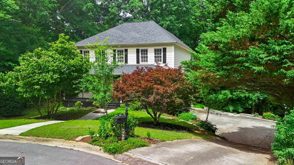 Photo of 1593 Walkway Court SW, Lilburn, GA 30047 (MLS # 10774811)