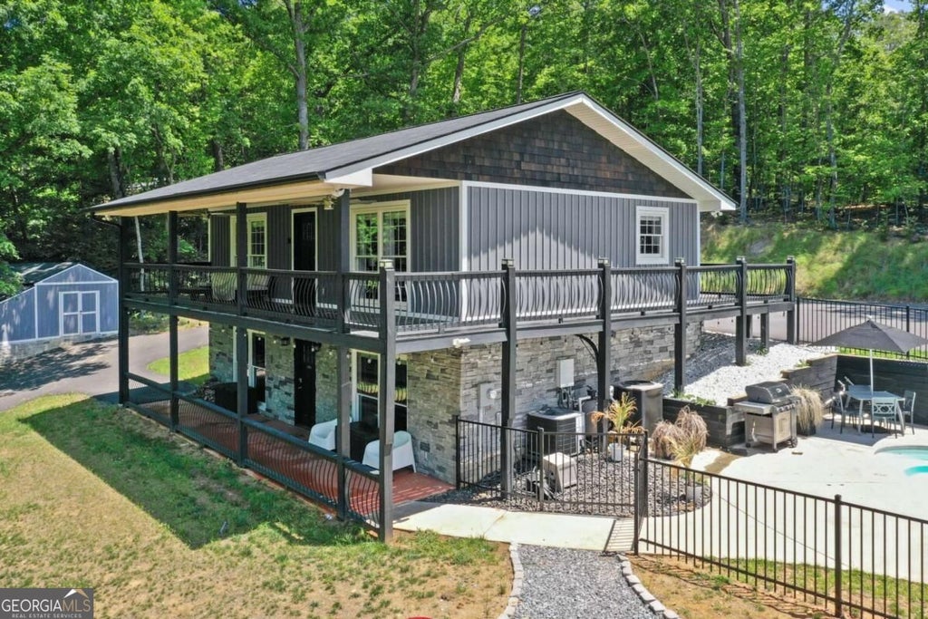 Photo of 45 Sun Valley Dr, Mineral Bluff, GA 30559 (MLS # 10846762)