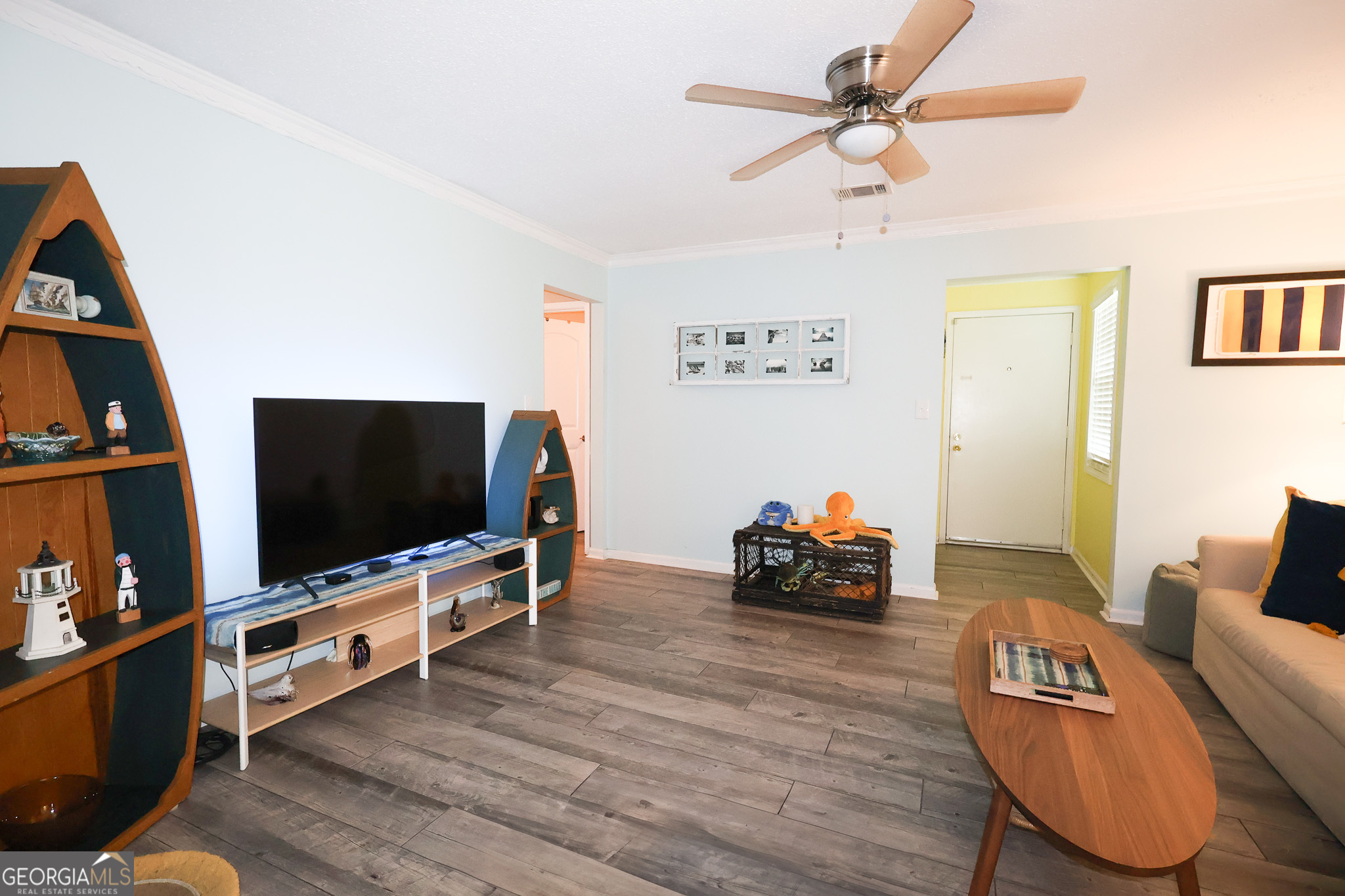 304 Angus BLVD