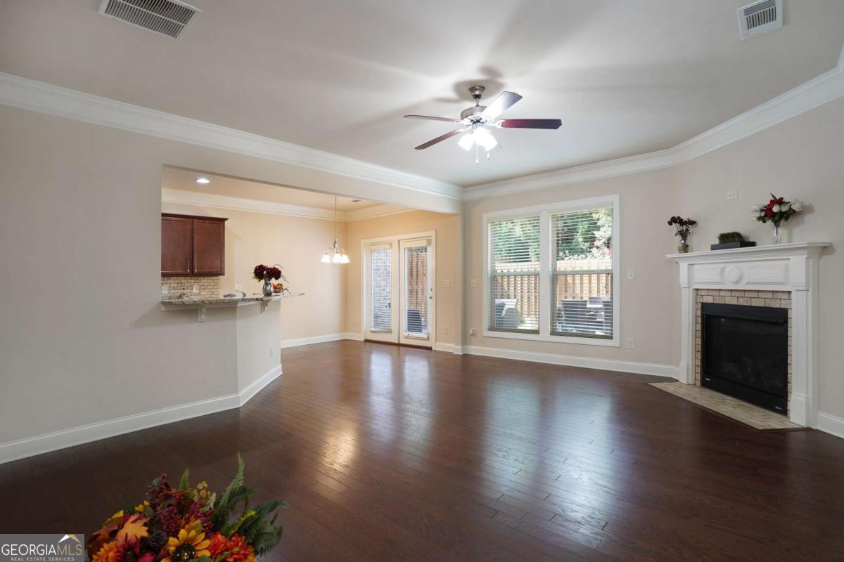 3526 Peacock RD