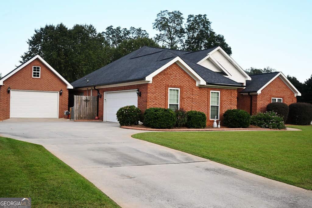 Photo of 102 Starky Place, Warner Robins, GA 31088 (MLS # 10833743)