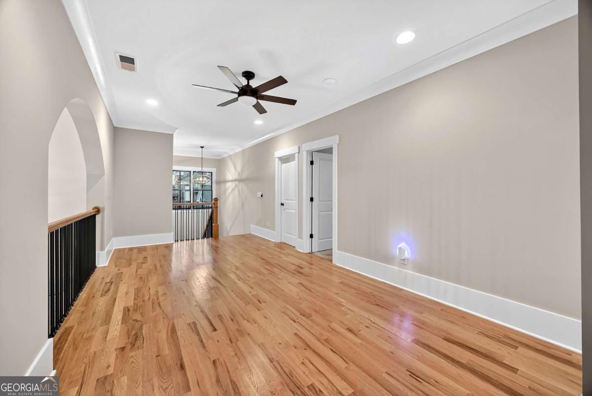 Ellis - Residential
