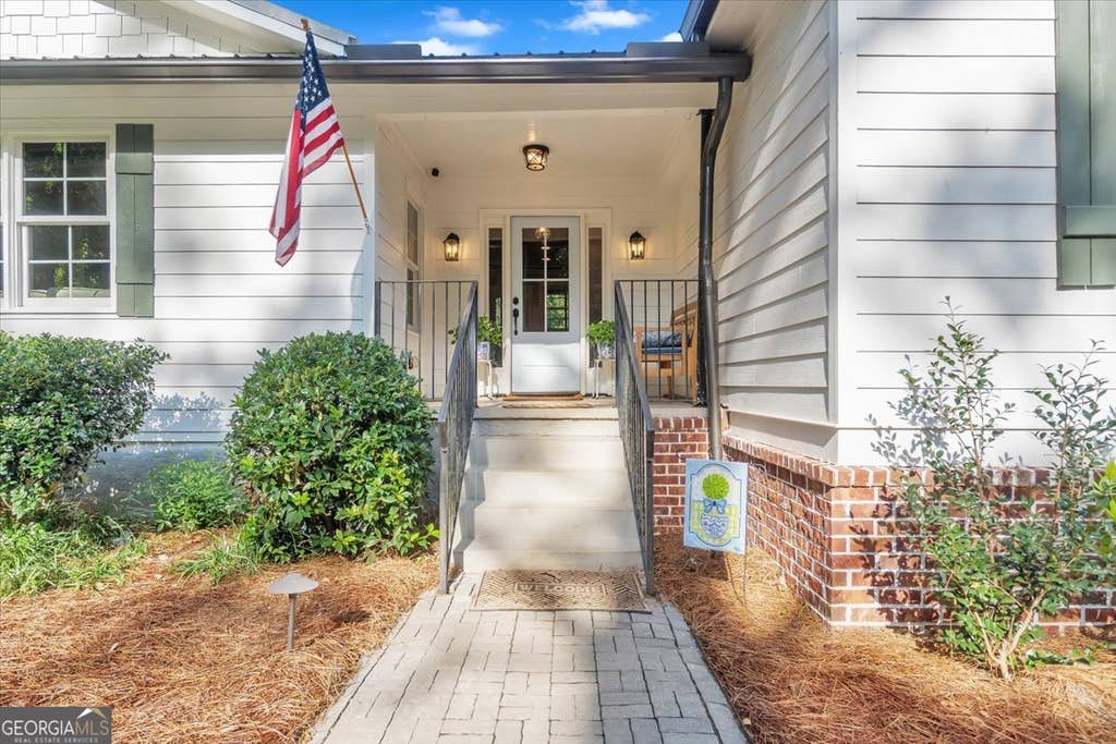 Photo of 1980 Bostwick Highway, Madison, GA 30650 (MLS # 10803843)