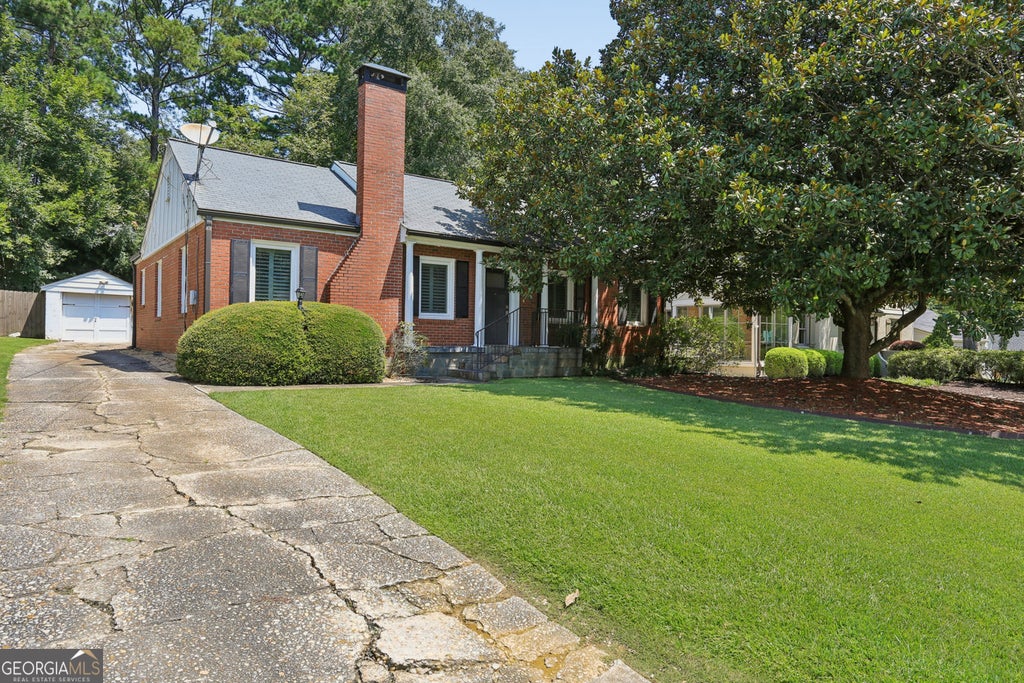Photo of 266 Midvale Drive NE, Atlanta, GA 30342 (MLS # 10836545)