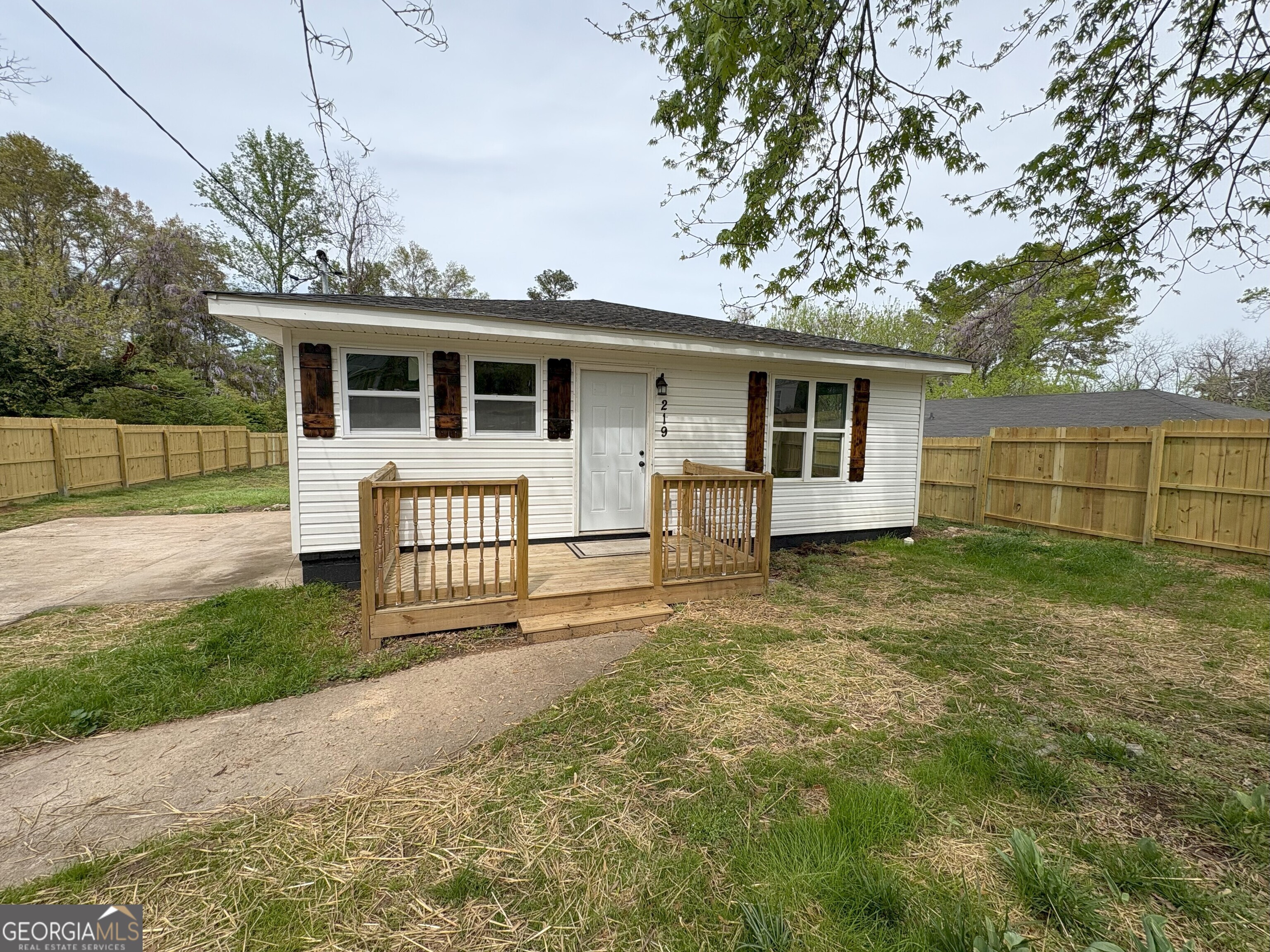 Griffin, Georgia 30223, United States, 3 Bedrooms Bedrooms, ,2 BathroomsBathrooms,Residential,Active,102011