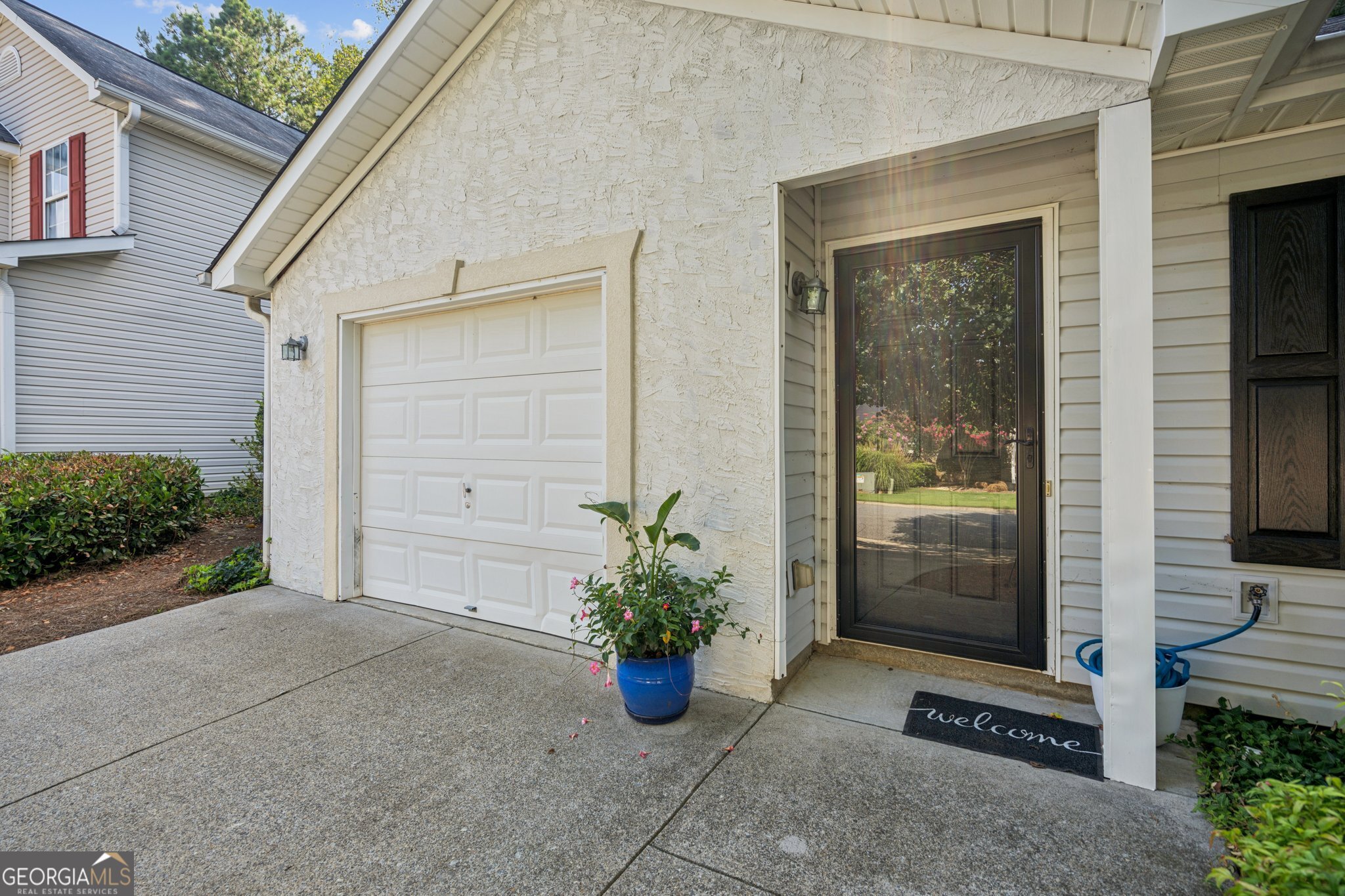 208 Park PL
