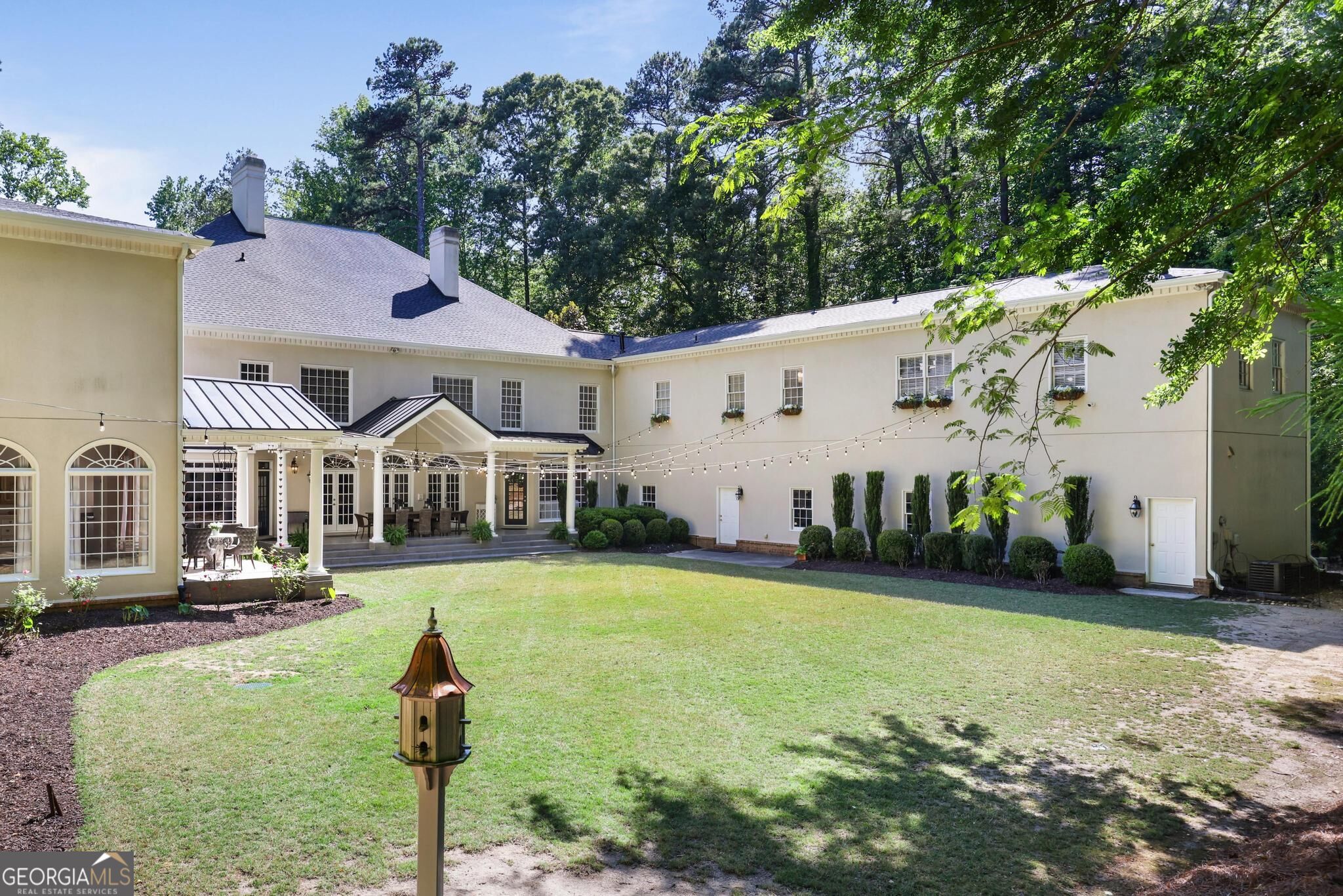 710 Walnut DR
