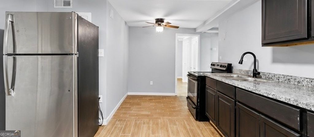 Photo of 477 NW Fairlane Cirle CIR, atlanta, GA 30331 (MLS # 10767171)
