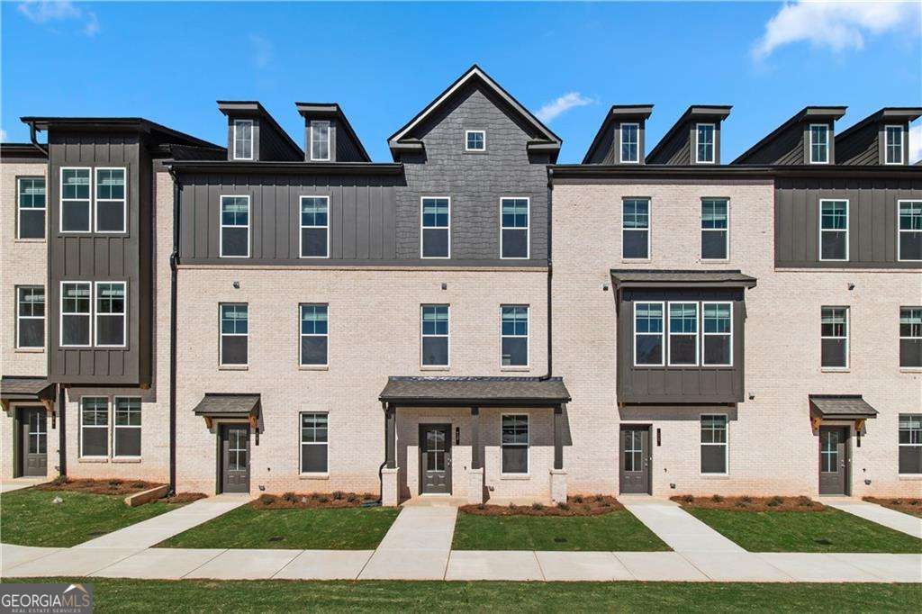 Photo of 2606 Daybreak Lane, Newnan, GA 30265 (MLS # 10734285)