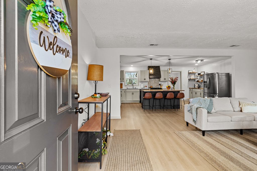 Photo of 407 Westchester Drive, Barnesville, GA 30204 (MLS # 10668134)