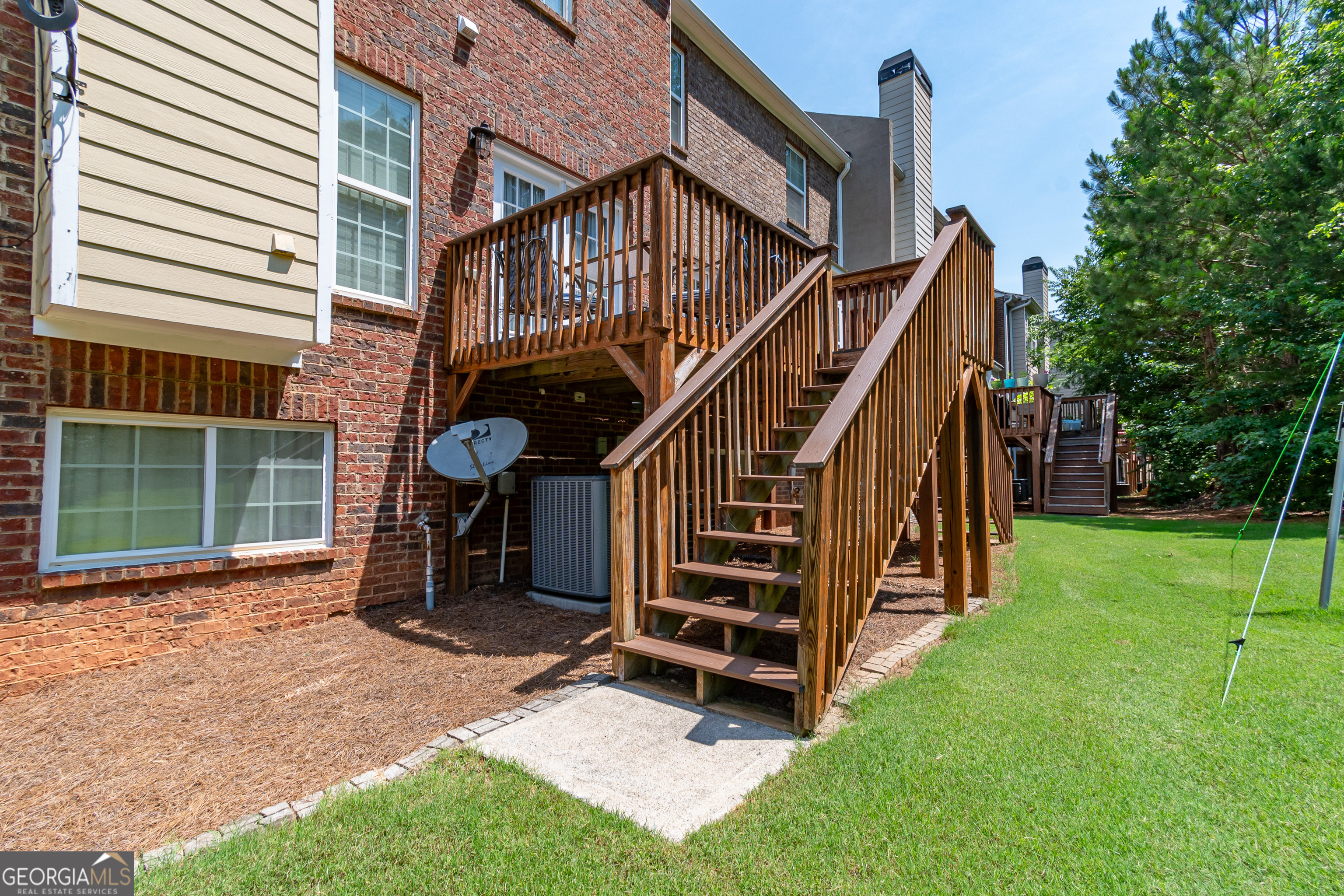 Photo 4 of 45 of 4218 CHATHAM RIDGE DR townhome