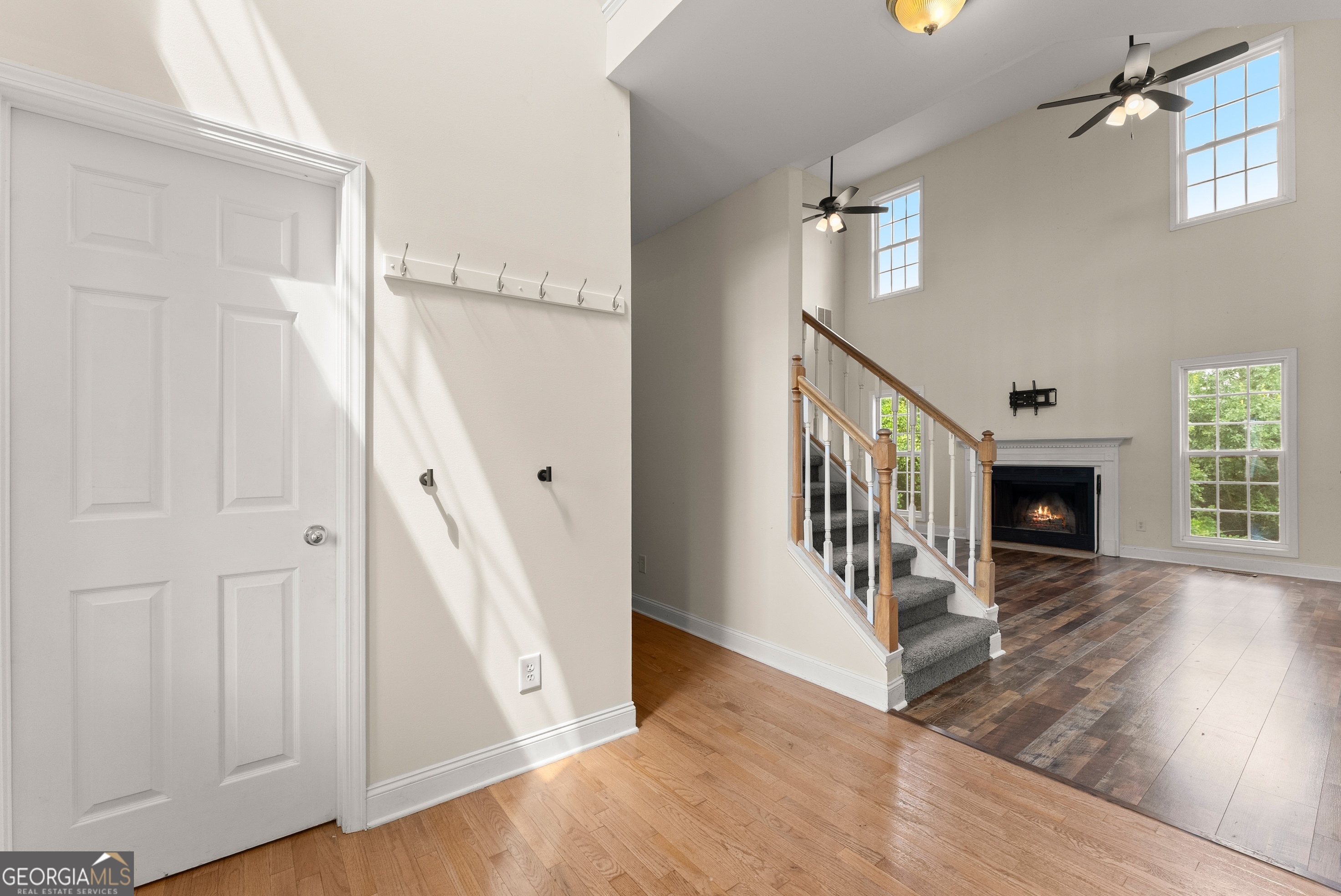 930 Heads Ferry RD