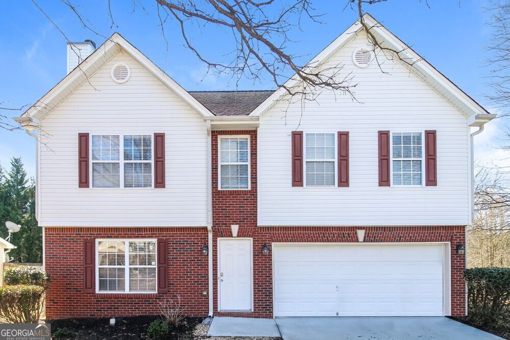 Photo of 854 Langley View Court, Loganville, GA 30052 (MLS # 10760624)