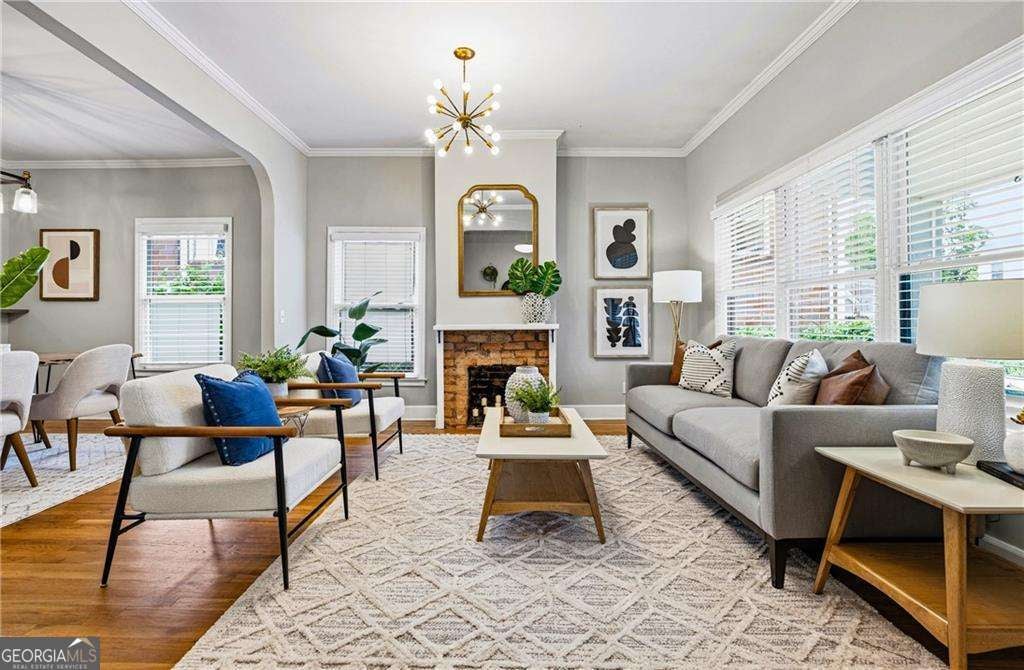 32 Howell ST SE