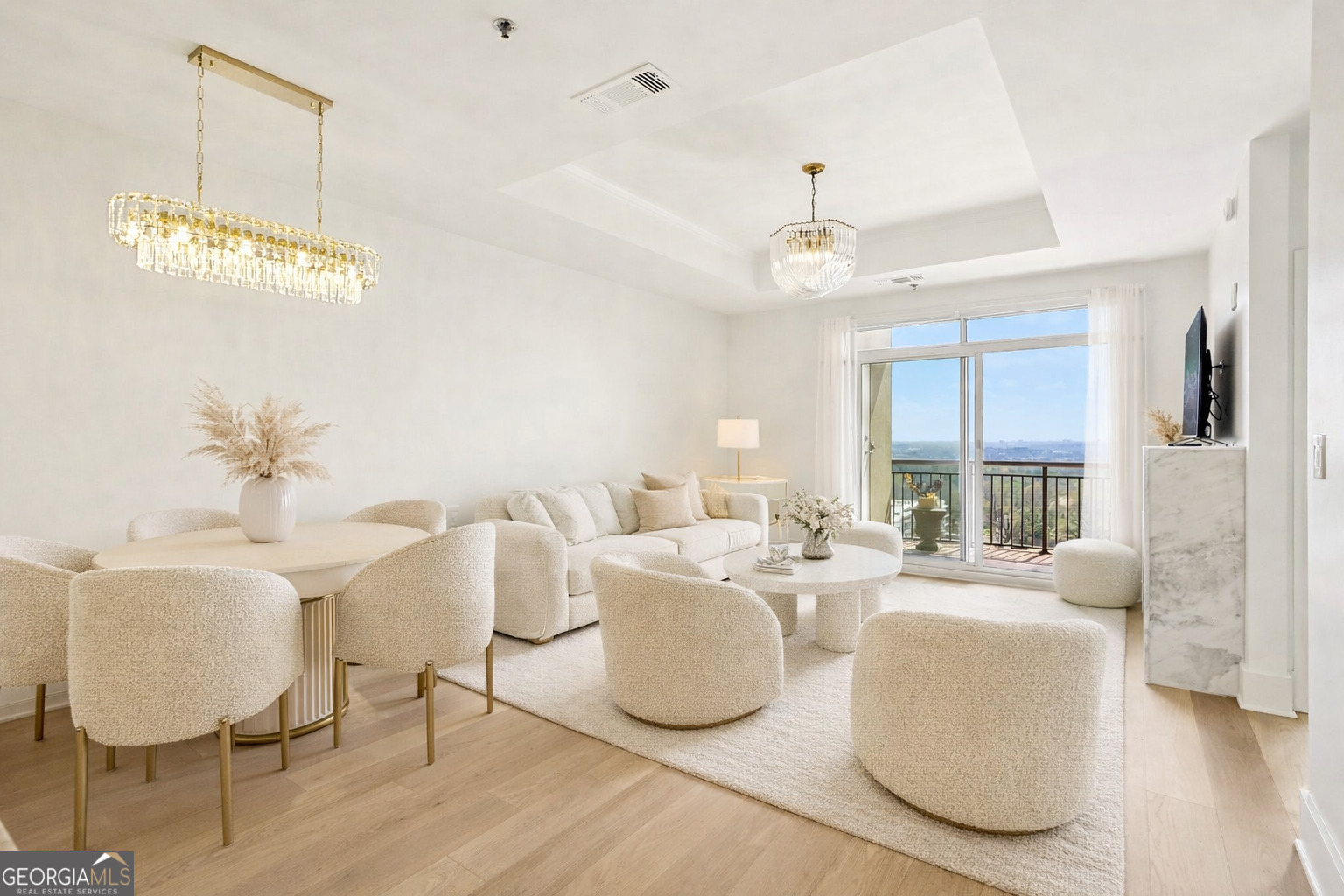 325 E Paces Ferry RD NE APT 1607