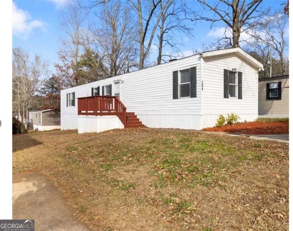Photo of 204 Fleetwood Dr, Fayetteville, GA 30214 (MLS # 10685341)